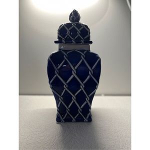 Net Patterned Decorative Lidded Ceramic Jar Cannister Blue White